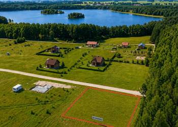 Dzialka budowlana nad jeziorem Skolity