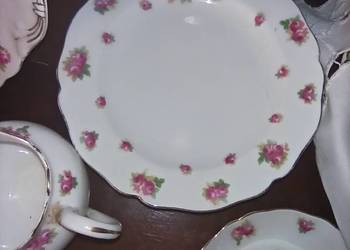 Patera. Royal Doulton, England