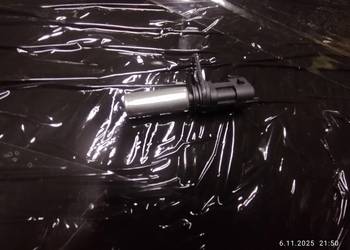 Czujnik położenia wału Opel Zafira B