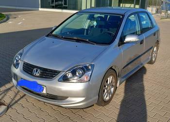 Sprzedam Honde Civic VII po Lifcie.  Świeżo po wymianie rozrządu.