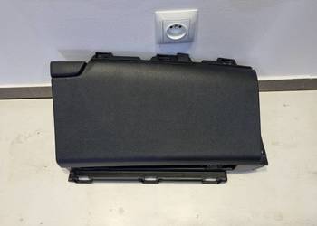 SCHOWEK PASAZERA EUROPA  KIA NIRO 2017