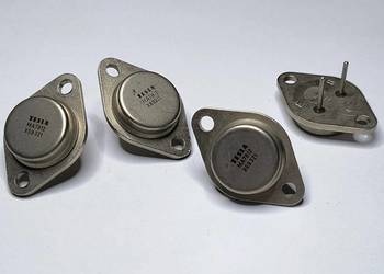 Stabilizator MA7812 TESLA