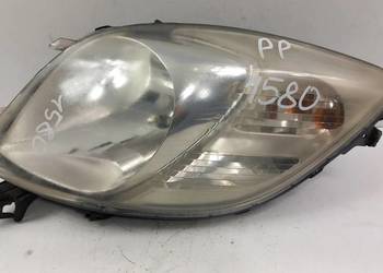 TOYOTA YARIS II LAMPA PRZÓD PRAWA