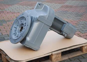 Motoreduktor 5.5kw. 20obr./min. z hamulcem. Firmy SEW.