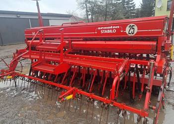 siewnik nadbudowany LELY kuhn