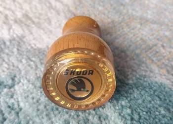 PIĘKNA DREWNIANA GAŁKA BIEGÓW SKODA 120 GLS 105 120L 100 S110L 1000MB S100