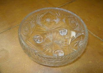 Kryształ PRL misa z nóżkami śr. 21cm. wys. 9cm.