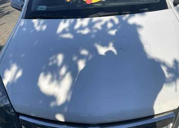 Witam mam na sprzedaż Opla astrę h 1.7 cdti bez upieczenia ale z przeglądem