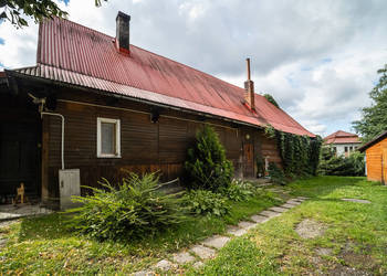 Sprzedam dom drewniany do rozbiórki