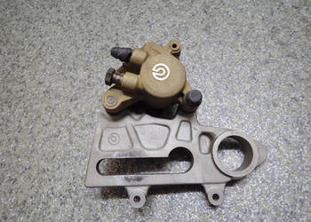 ZACISK BREMBO HAMULCA HAMULCOWY TYŁ JARZMO KTM 625 LC4 640 DUKE 660