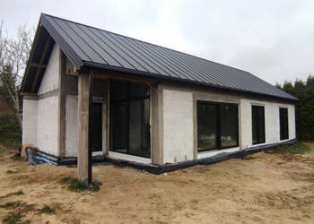 Dom budowany dla siebie, nowoczesna bryła budynku