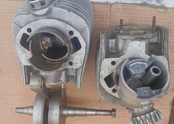 Wał korbowy i cylinder z tłokiem i pierścieniami