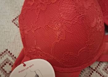 Triumph Tempting Lace WHUM  80 C * nowy * czerwony biustonosz