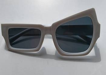 Okulary przeciwsłoneczne geometryczne oversize – białykremowy