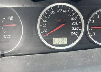 Nissan Primera P12
