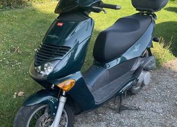 Włoski Skuter Aprilia Leonardo 125