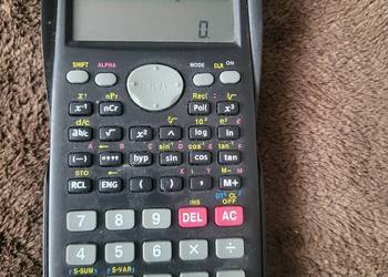 Kalkulator z funkcjami trygonometrycznymi