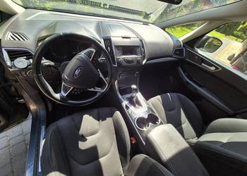 Samochód Ford S-Max