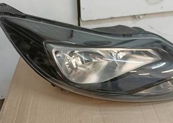 Lampa prawy przód Ford Focus MK3