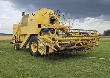 Kombajn new holland 1530
