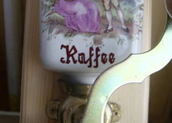 Młynek do kawy z parą