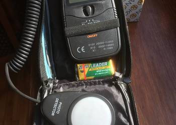 Sprzedam Luxometr cyfr KL-6610 wraz z aparatem Samsung  S760