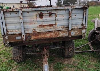 Rozrzutnik obornika dwu osiowy