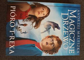 Magiczne drzewo. Pióro T-rexa