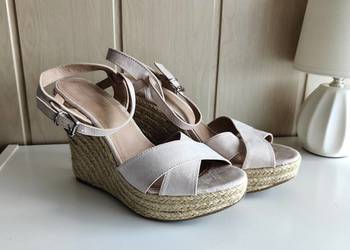 Wysokie buty sandały Amisu New Yorker 39 różowe koturn na koturnie wedge