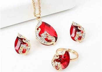 Komplet biżuterii naszyjnik kolczyki pierścionek czerwone łezki złoty