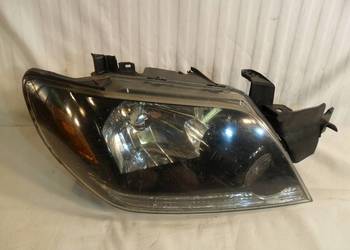 Mitsubishi Outlander reflektor prawy przedni lampa prawa przednia