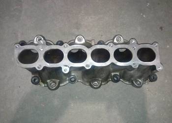 Kolektor ssący głowica Citroen Peugot 3.0 V6 ES9