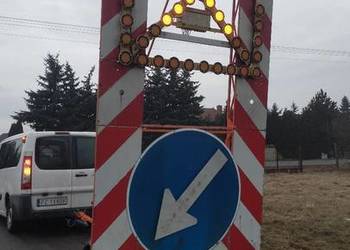 Przyczepa sygnalizacyjna U26a strzałka LED