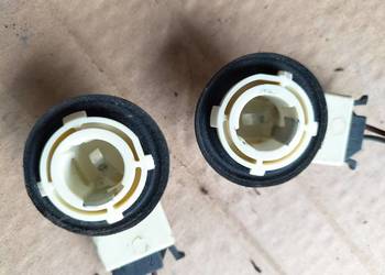 SEAT CORDOBA MK1  WTYCZKA KOSTKA WKŁAD ŻARÓWKI LAMPY TYŁ TYLNEJ WSTECZY