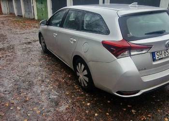 Sprzedam toyota auris  2015r dizel
