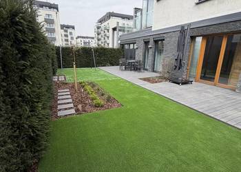 Montaż sztucznej trawy, zakładanie trawników ze sztucznej trawy