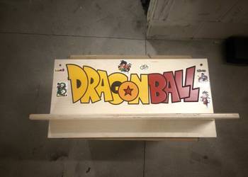 Sprzedam półkę dragon ball z figurkami