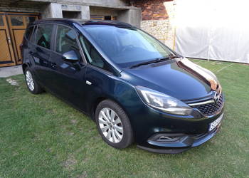 Opel Zafira C 2018r.