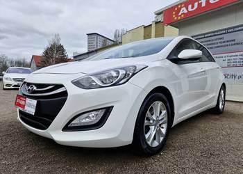 1.4 benz, gwarancja, serw ASO,bogata wersja,lakier fabryczny, stan salonowy