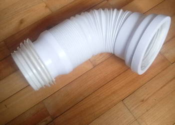 Elastyczny odpływ WC