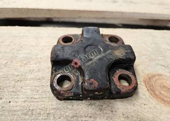 Pokrywa sworznia dolna FWD Massey Ferguson 3225