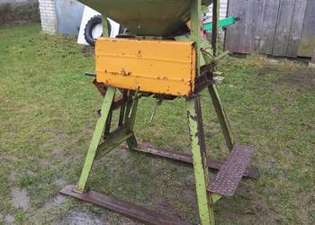 Gniotownik do zboża marki FSC Lublin.