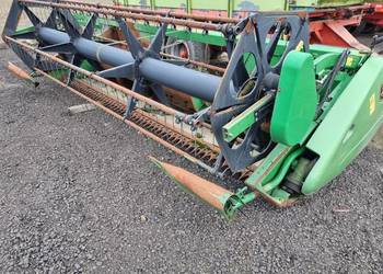 Heder kombajnu John Deere 614R uszkodzony