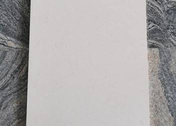 Płytka marmurowa PERLA BEIGE pasy 1 cm mat