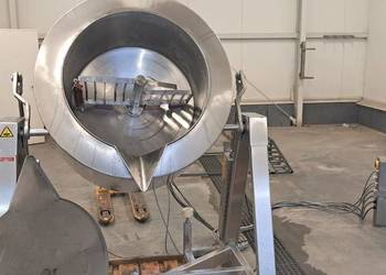 Kocioł warzelny uchylny z mieszadłem – 200 l elektryczny