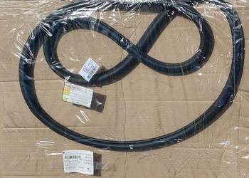 1S486713C  9B9 VW UP tył lewa uszczelka drzwi wewnętrzna czerń satynowa