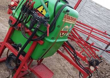 Opryskiwacz 400 litrów firmy krukowiak stan bardzo dobry