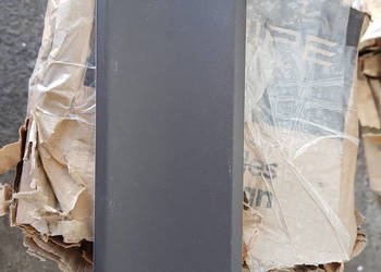 Płtyki cokolikowe czarny mat 20cm x 6,5cm.
