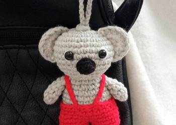 Miś koala wykonany na szydełku brelok zawieszka