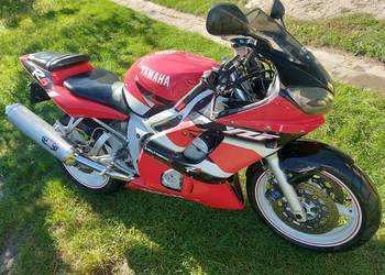 Yamaha R6